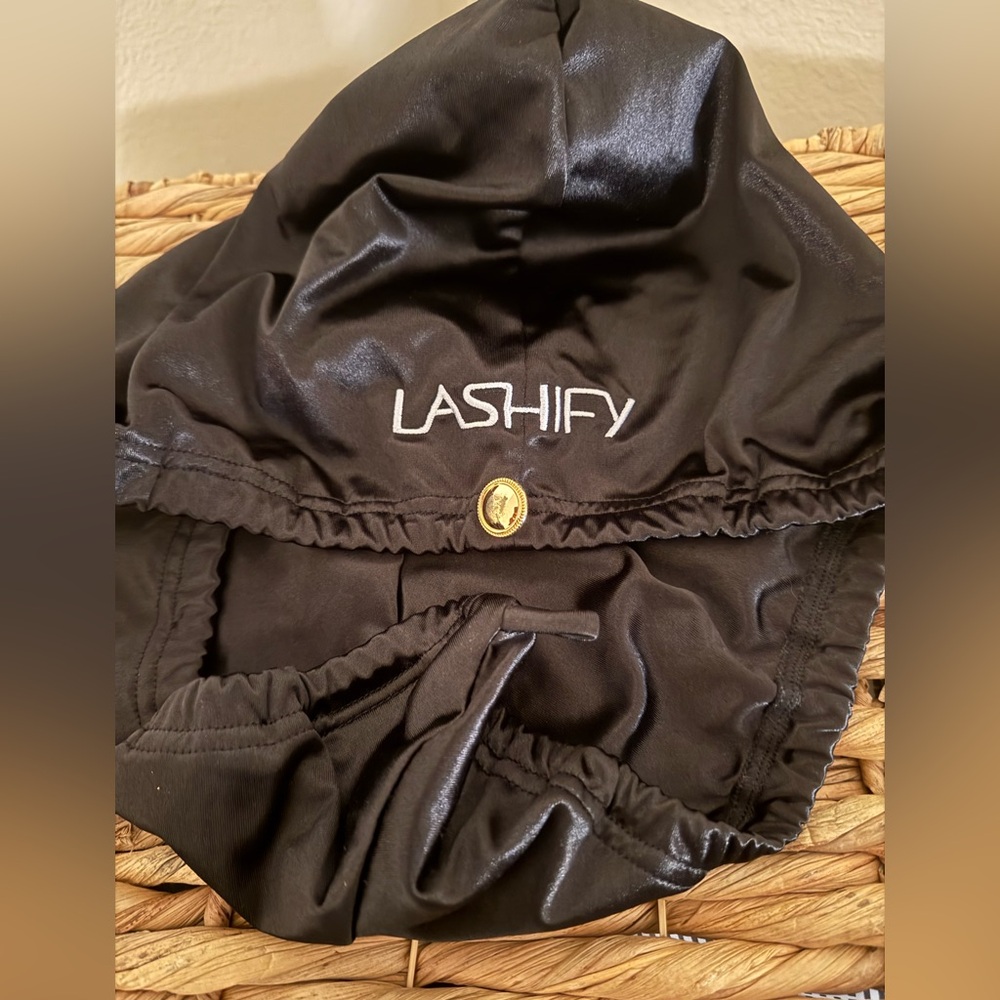 Lashify Elegant Black Satin Wrap